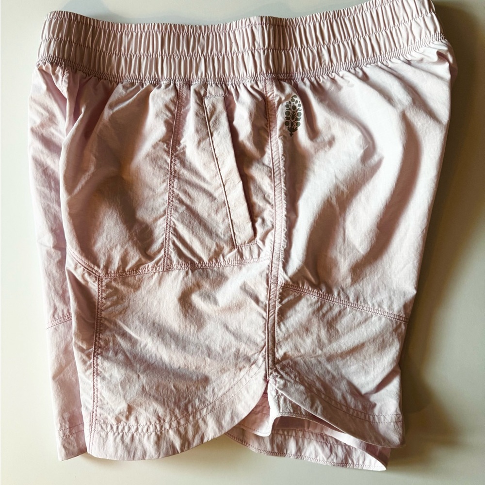 FP Movement Prime Time Solid Shorts, Light Pink, NWOT, Women’s Size Small - Picture 8 of 9
